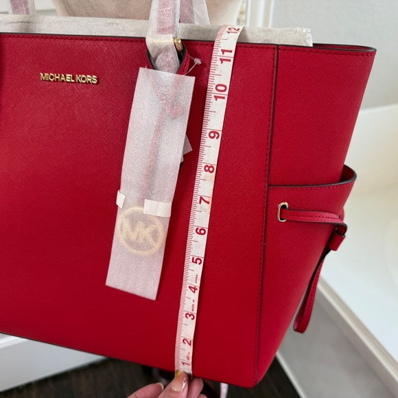 Michael Kors Gilly Large Drawstring Travel Tote in Bright Red - Picture 3 of 16